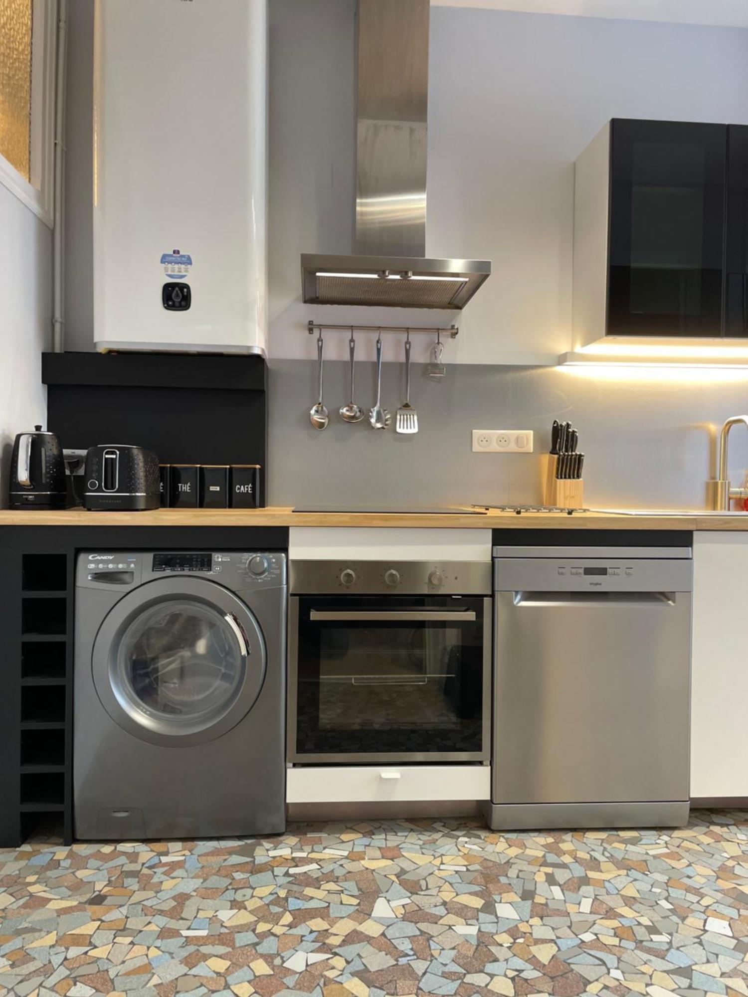 Ferienwohnung Le Treize Au Coeur Du Bouchon Troyes Exterior foto